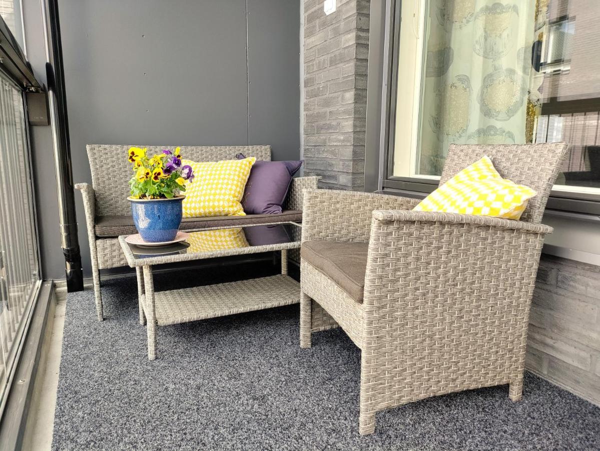 Fully Equipped New Apartment With Free Parking Tampere Buitenkant foto